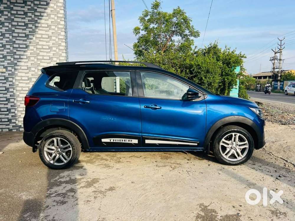 Renault Triber Rxz, 2022, Petrol