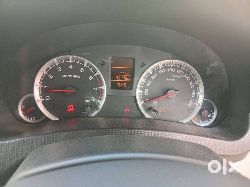 Maruti Suzuki Swift Dzire Vxi Optional, 2015, Petrol