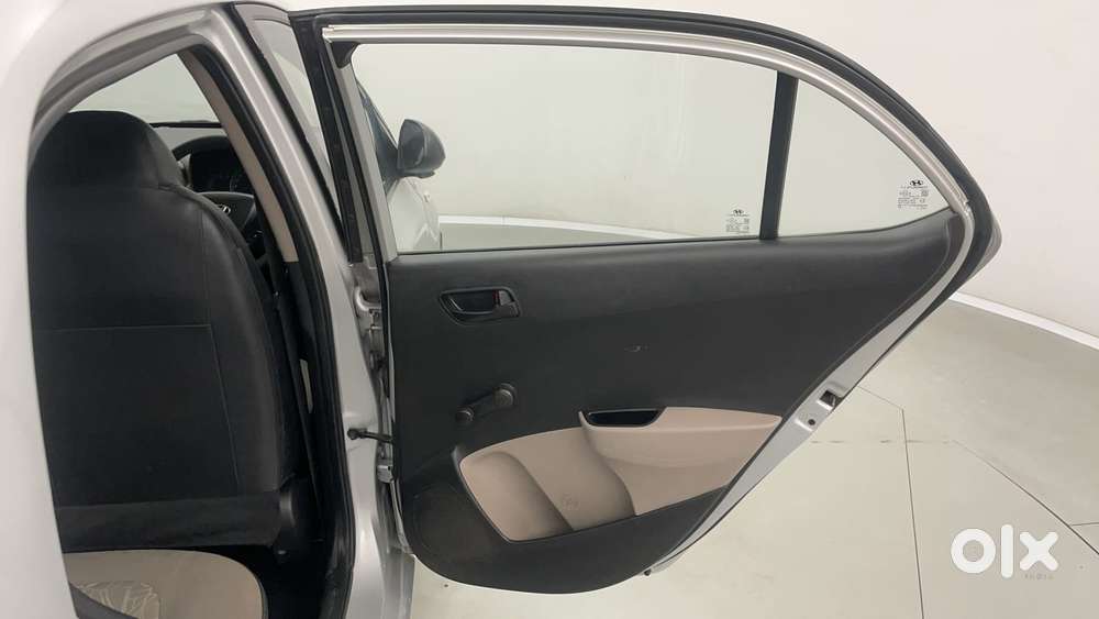 Hyundai Xcent Base 1.2, 2015, Petrol