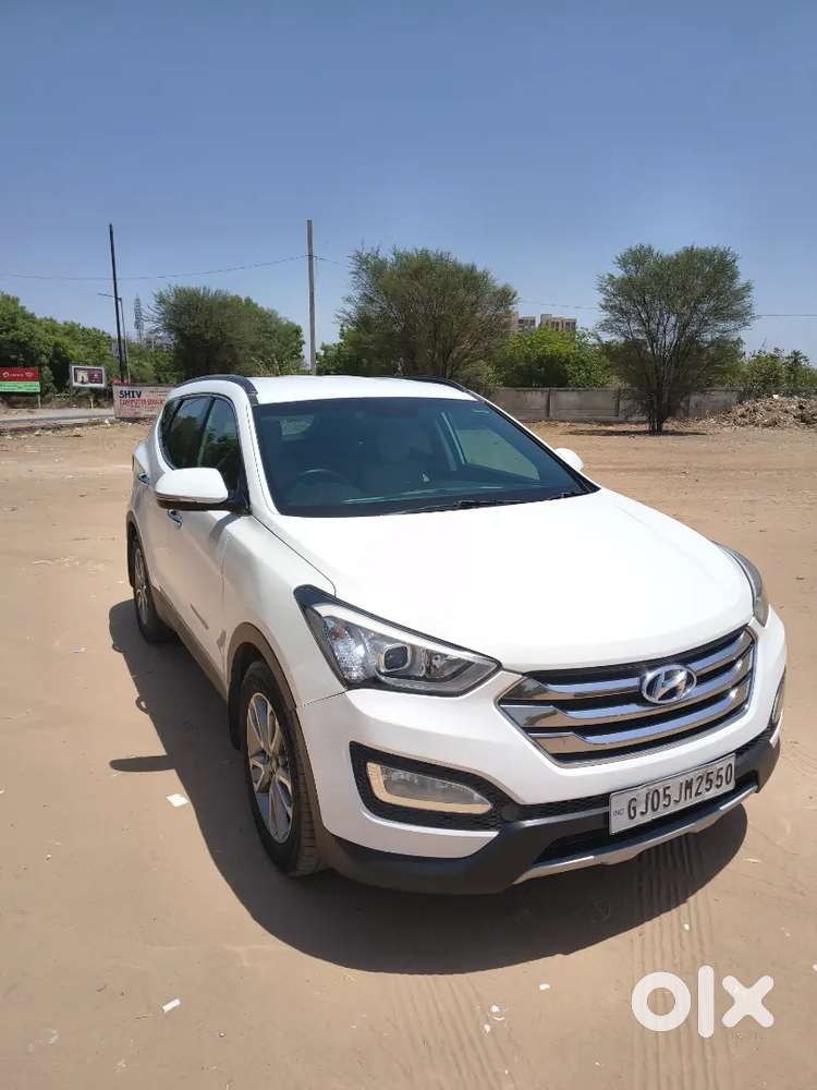 Hyundai Santa Fe 2015 Diesel 122000 Km Driven