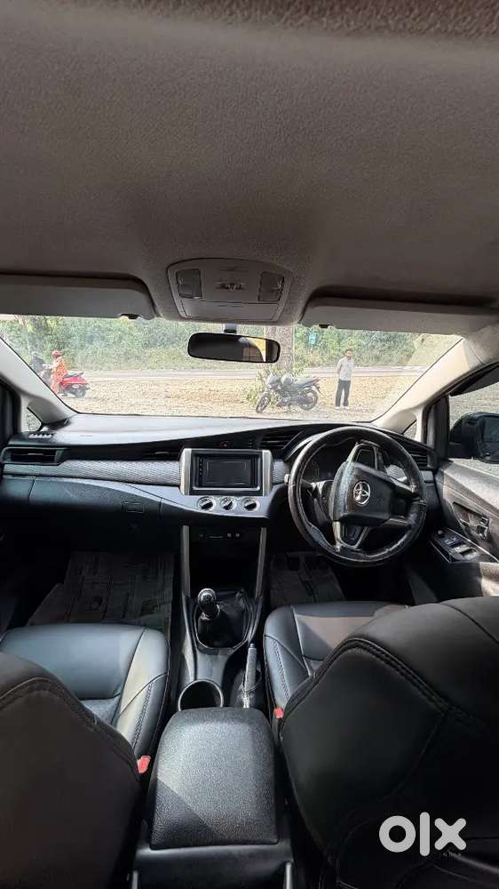 Toyota Innova Crysta 2017