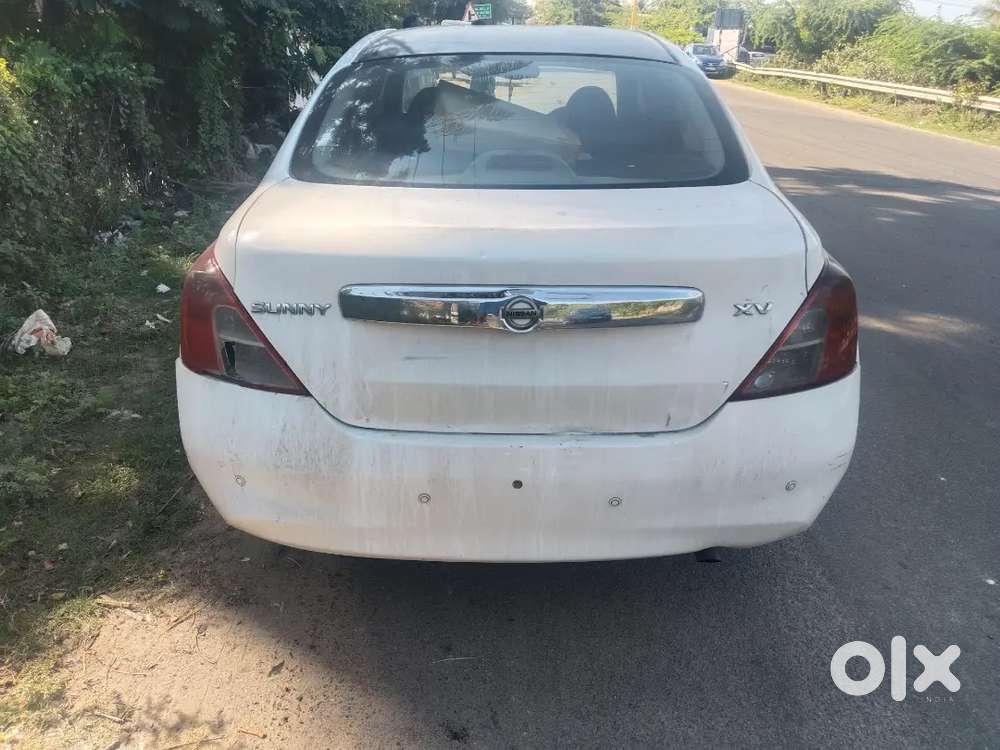 Nissan Sunny 2014 Diesel Well Maintained
