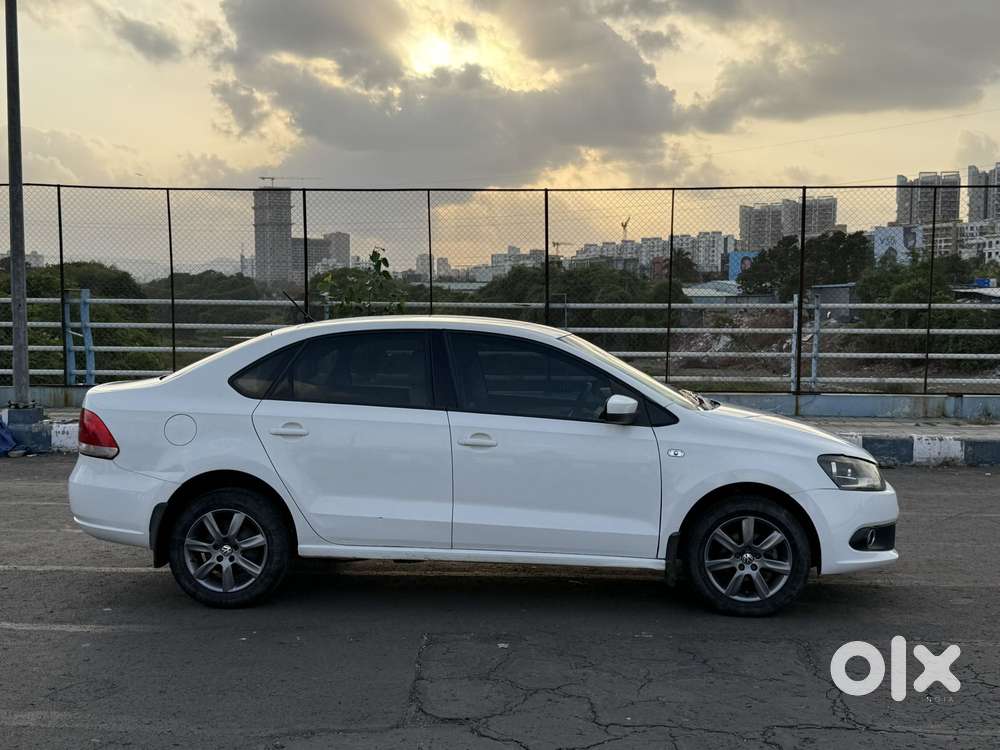 Volkswagen Vento 1.2 Tsi Highline At, 2015, Petrol