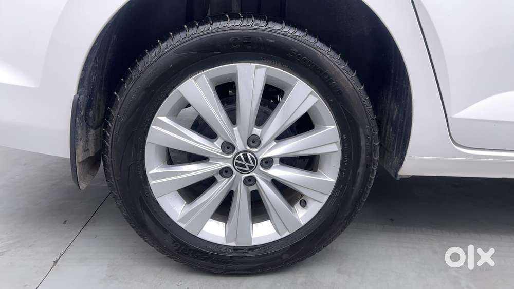 Volkswagen Virtus Highline Plus 1.0 Tsi At, 2024, Petrol