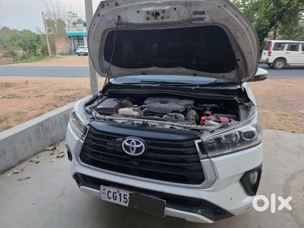 Toyota Innova Crysta 2024