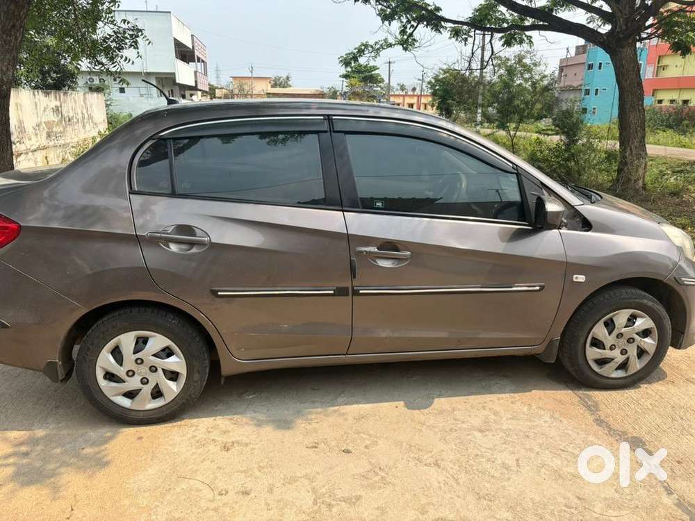 Honda Amaze Diesel 2013