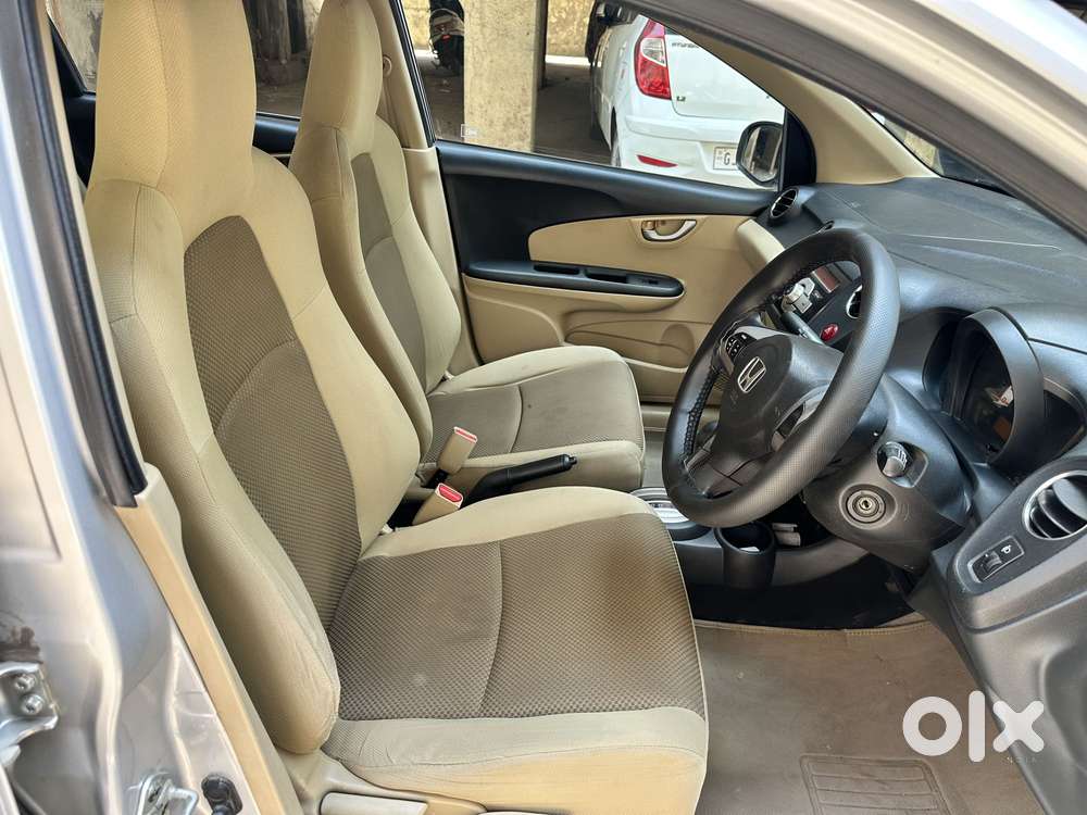 Honda Brio 2013-2016 Vx O At, 2014, Petrol