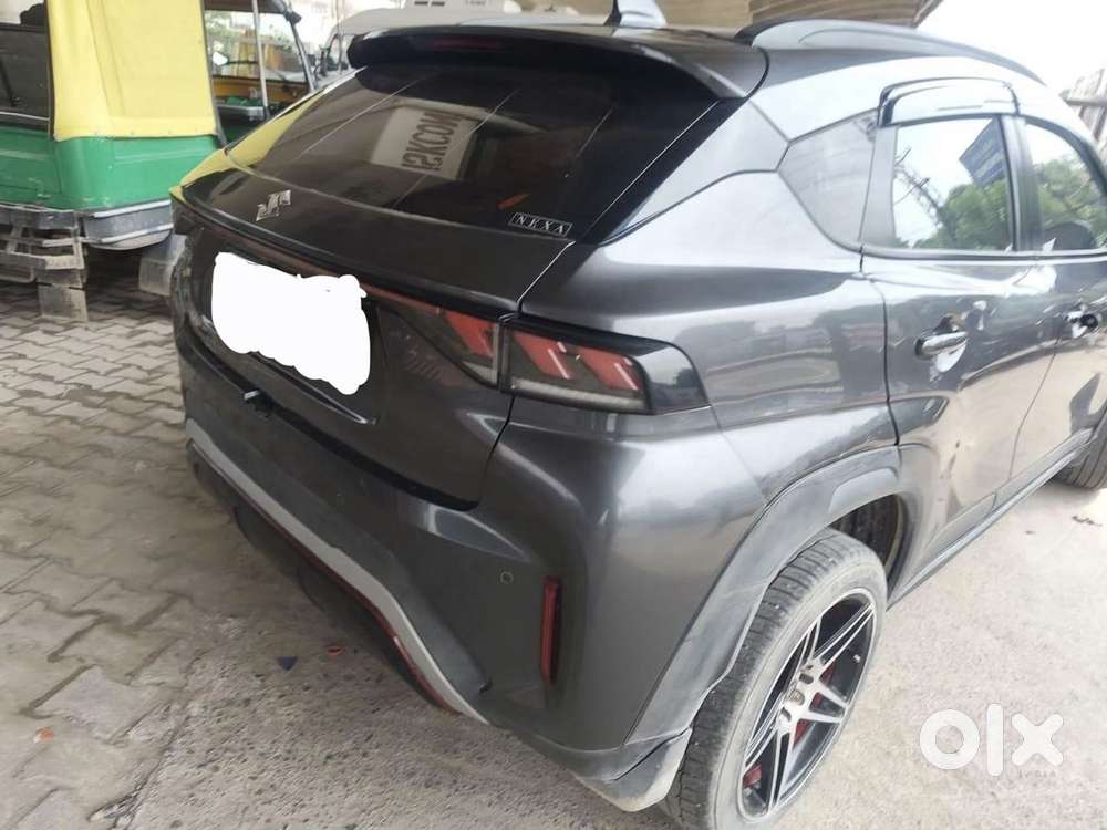 Maruti Suzuki Fronx Delta Plus 1.2l Ags, 2023, Petrol