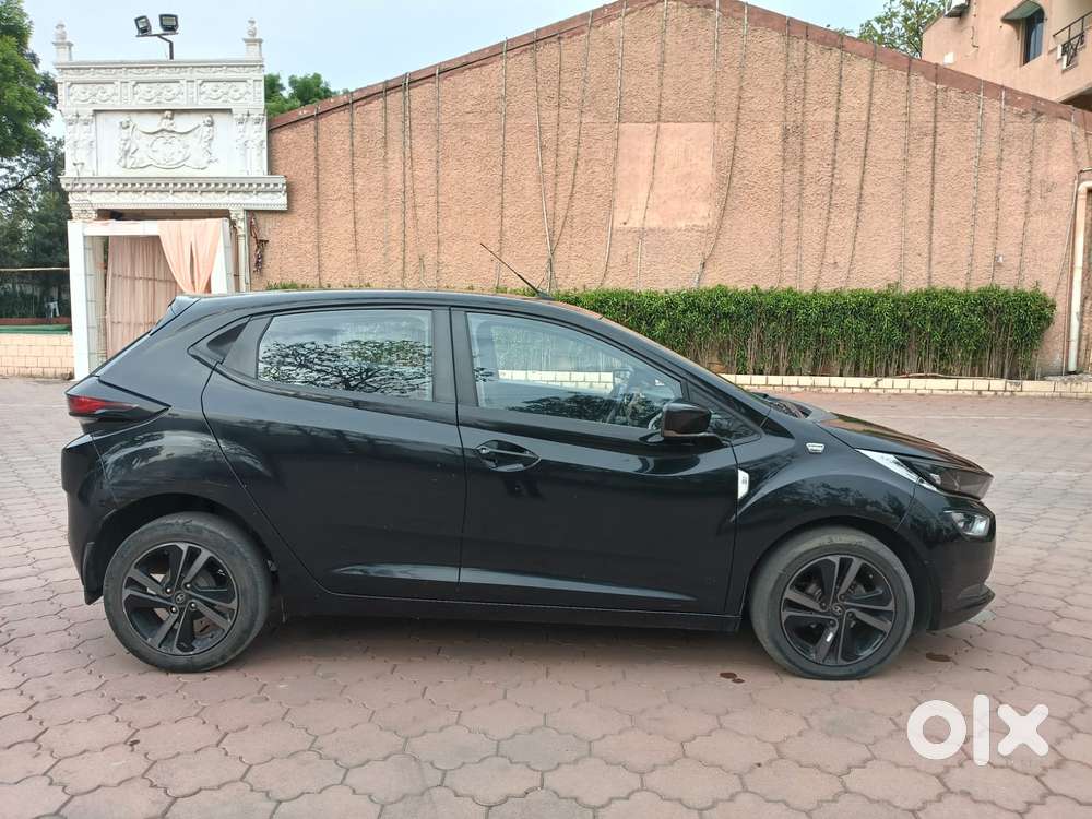 Tata Altroz 1.2 Xz Plus Dark Edition, 2021, Petrol