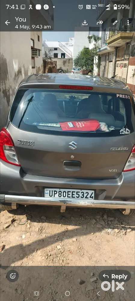 Single Hand Uses Aone Condition Car