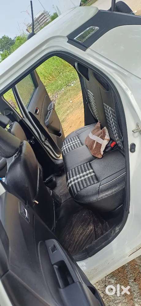 Maruti Suzuki Swift 2023 Petrol 7218 Km Driven