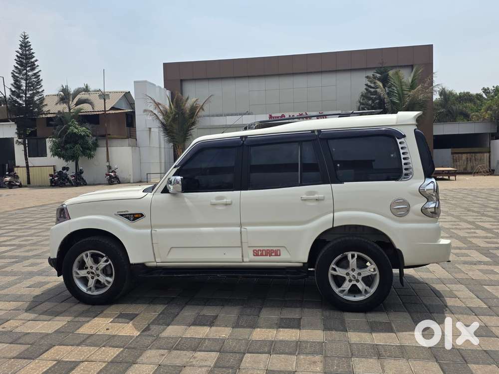 Mahindra Scorpio S10, 2014, Diesel