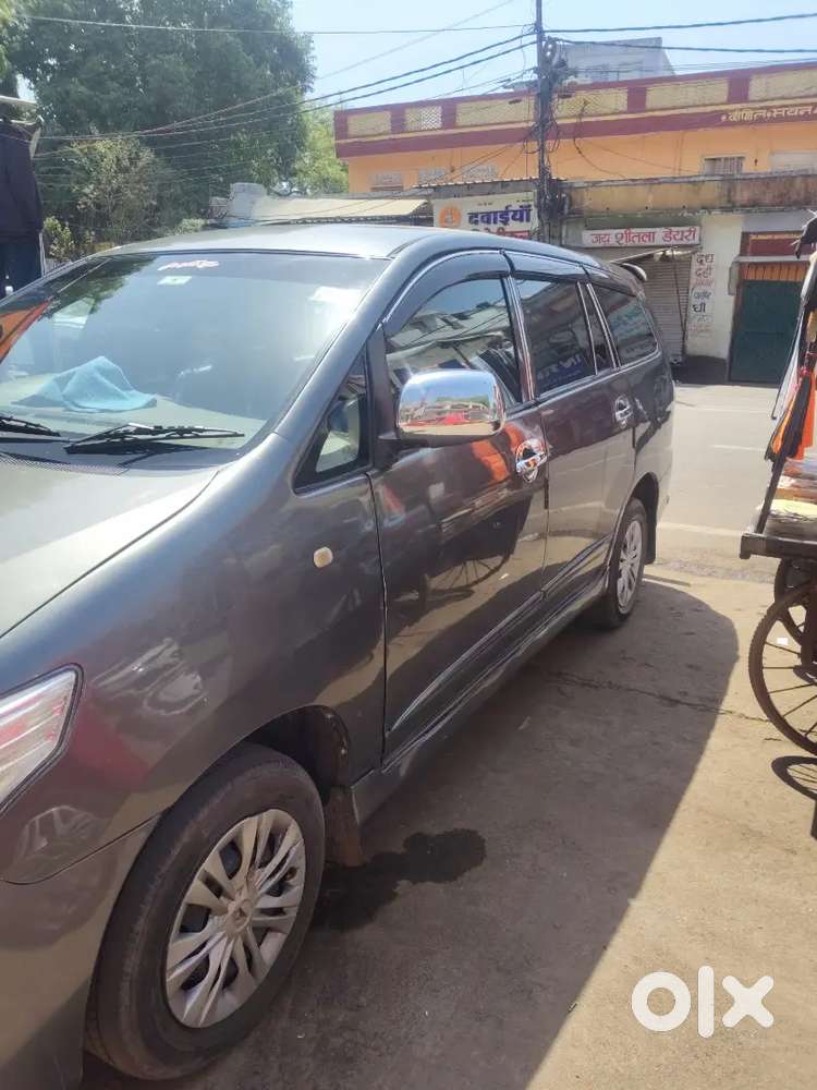 Toyota Innova 2014 Diesel 238000 Km Driven