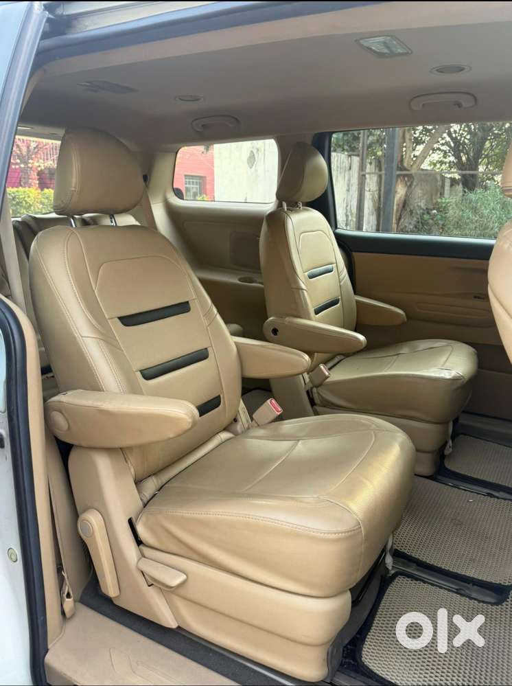 Kia Carnival Premium, 2020, Diesel