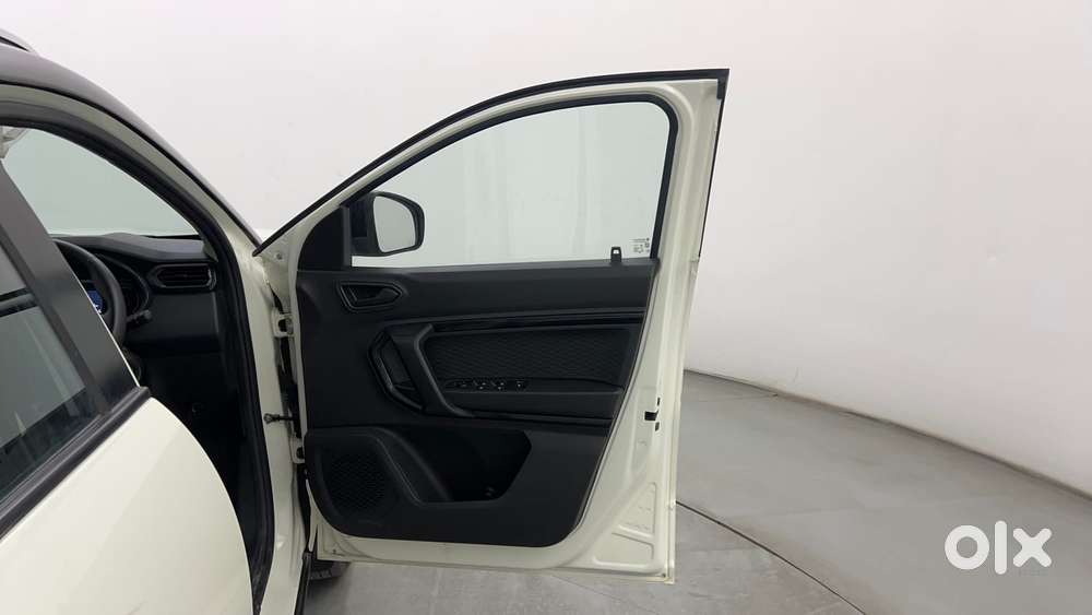 Renault Kiger Rxt, 2024, Petrol
