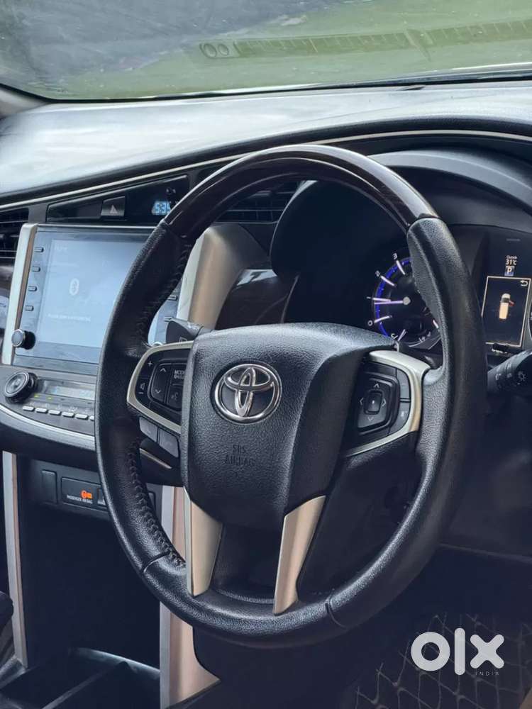Toyota Innova Crysta 2.7 Zx At, 2022, Petrol