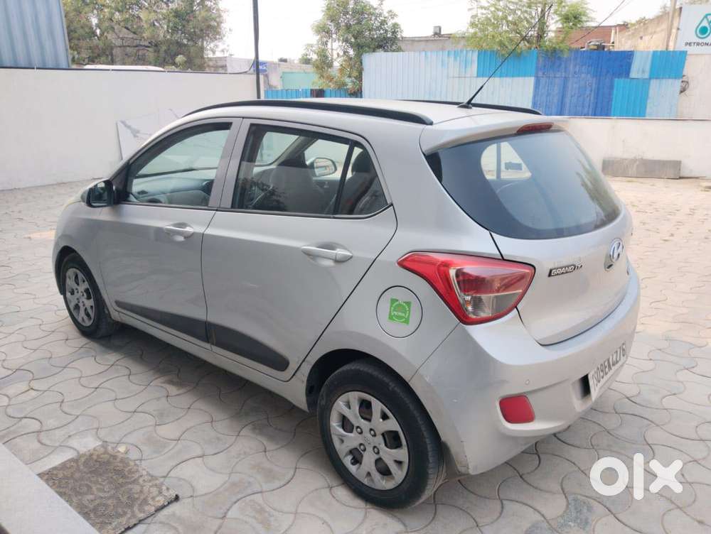 Hyundai Grand I10 Sportz1.2 Crdi, 2015, Petrol