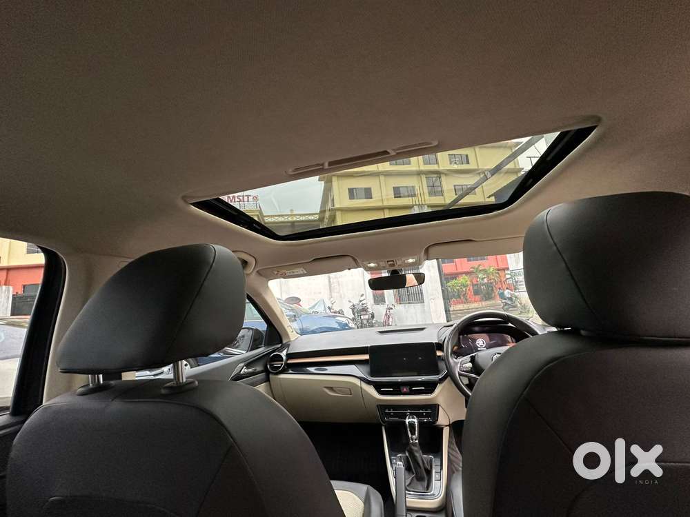 Skoda Slavia 1.0 Tsi Style At, 2022, Petrol