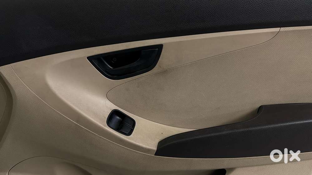 Hyundai Eon Era+ Se, 2017, Petrol