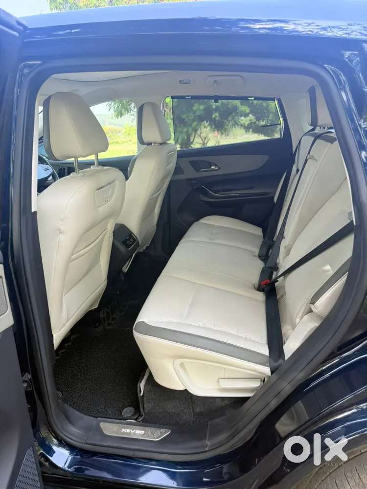 Mahindra Xev 9e 2025 Pack Three Select