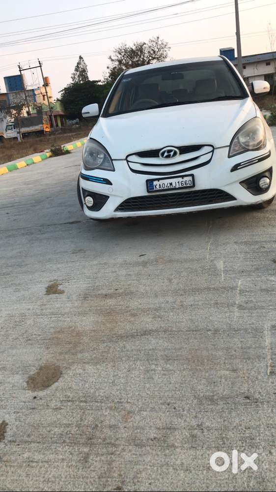Hyundai Verna 2011