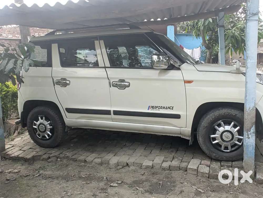 Mahindra Tuv 300 2017 Year