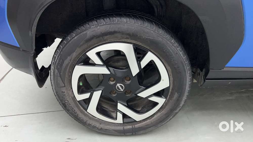Nissan Magnite 1.0 Xv Premium Dual Tone, 2021, Petrol