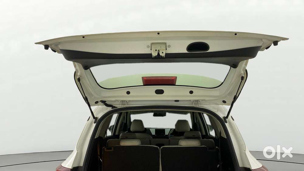 Kia Carens 1.4 Prestige 7 Str, 2023, Petrol