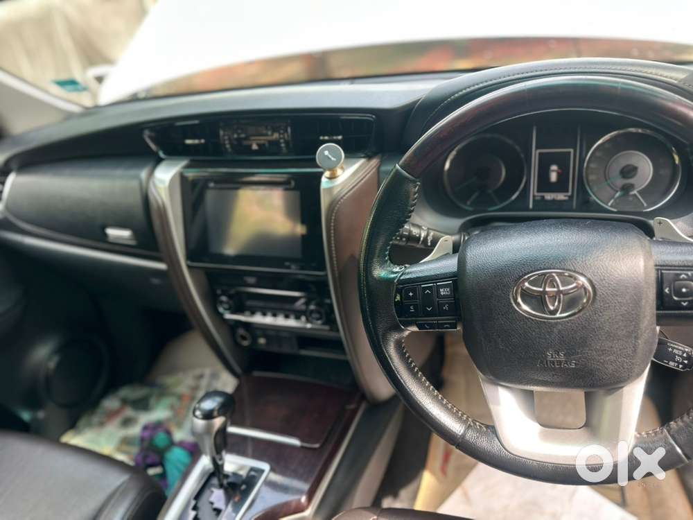 Toyota Fortuner Legender 2018