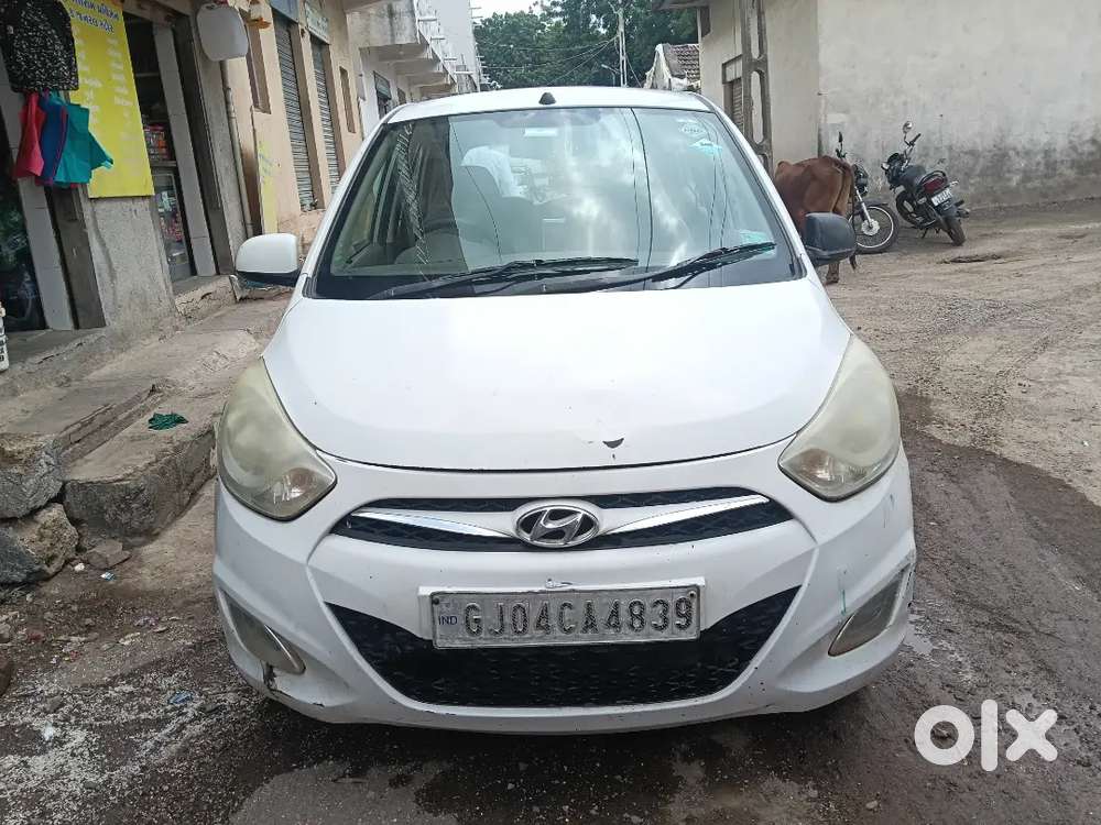 Hyundai I10 Sportz 2014 2nd Owner