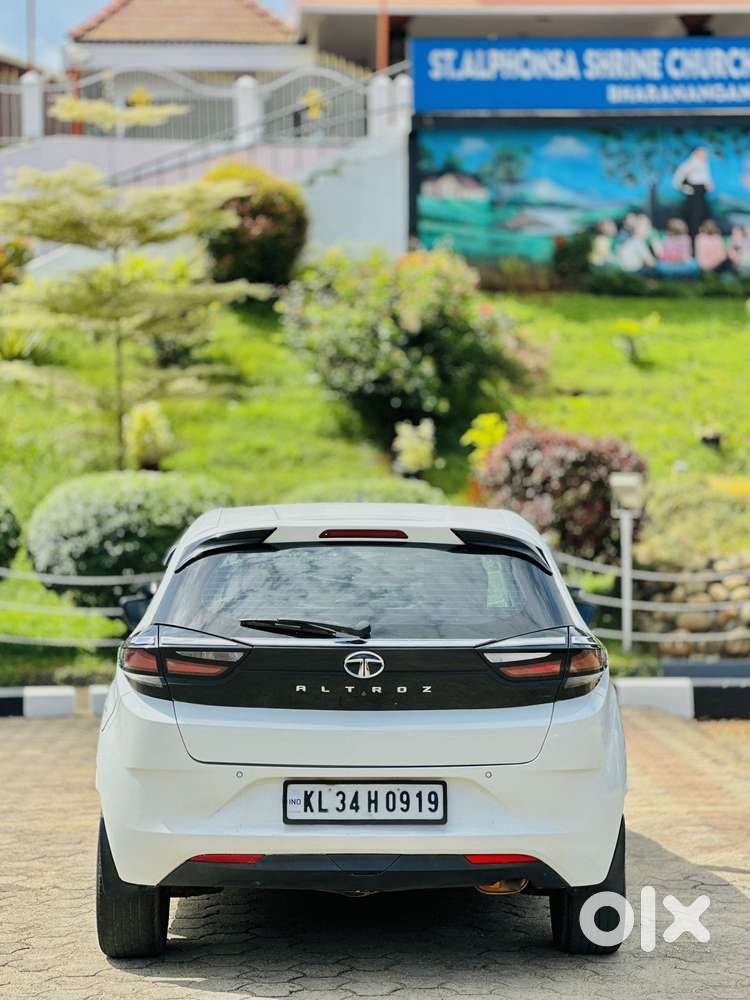 Tata Altroz Xz, 2022, Petrol