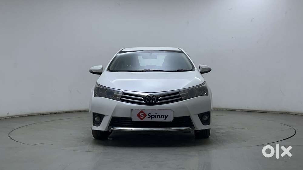 Toyota Corolla Altis G At, 2015, Petrol