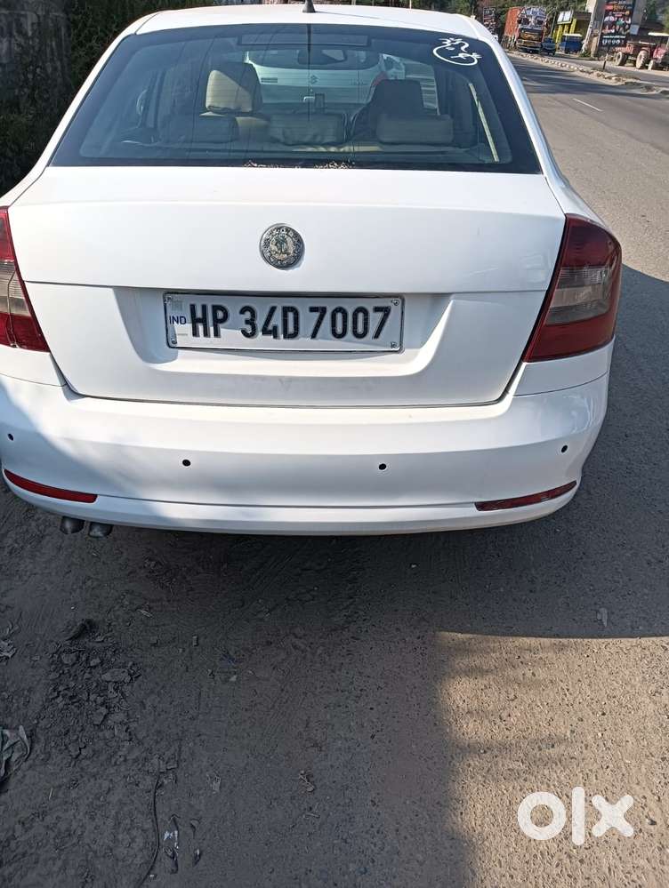 Skoda Laura Ambition 2.0 Tdi Cr Mt, 2010, Diesel