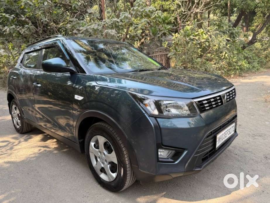 Mahindra Xuv300 1.2 W6 Amt Petrol, 2024, Petrol