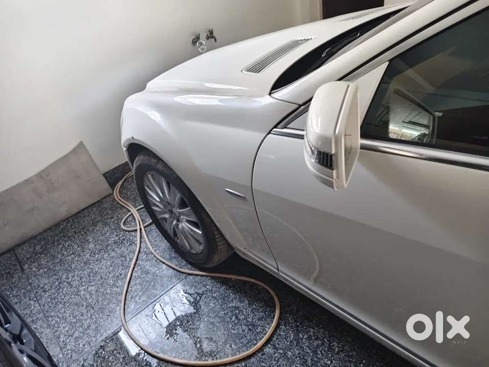 Mercedes-benz S-class 2012 Petrol 76000 Km Driven