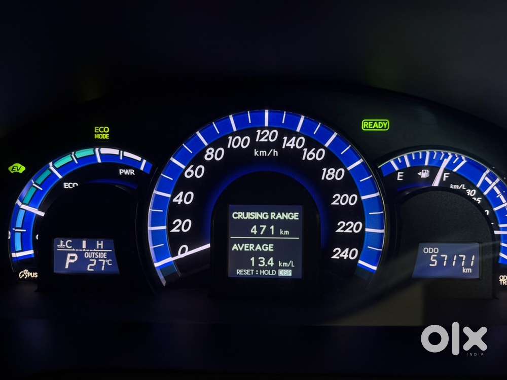 Toyota Camry Hybrid 2013 Pearl White, Well Maintained, 57200 Km Driven