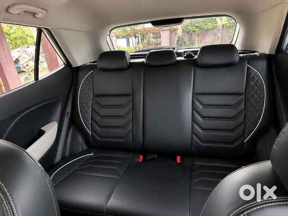 Hyundai Venue Top Model Automatic  Sunroof  15k Km  Fancy Number