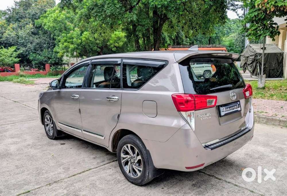 Toyota Innova Crysta 2.4 Gx Limited Edition At 7 Str, 2022, Diesel