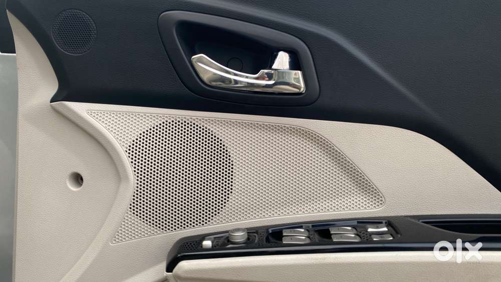 Mahindra Xuv300 W8 Option, 2020, Petrol