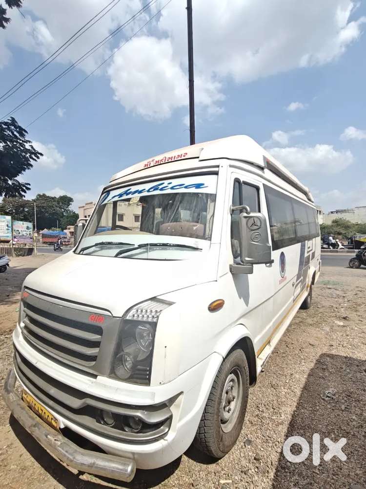 20 Seat Force Traveller
