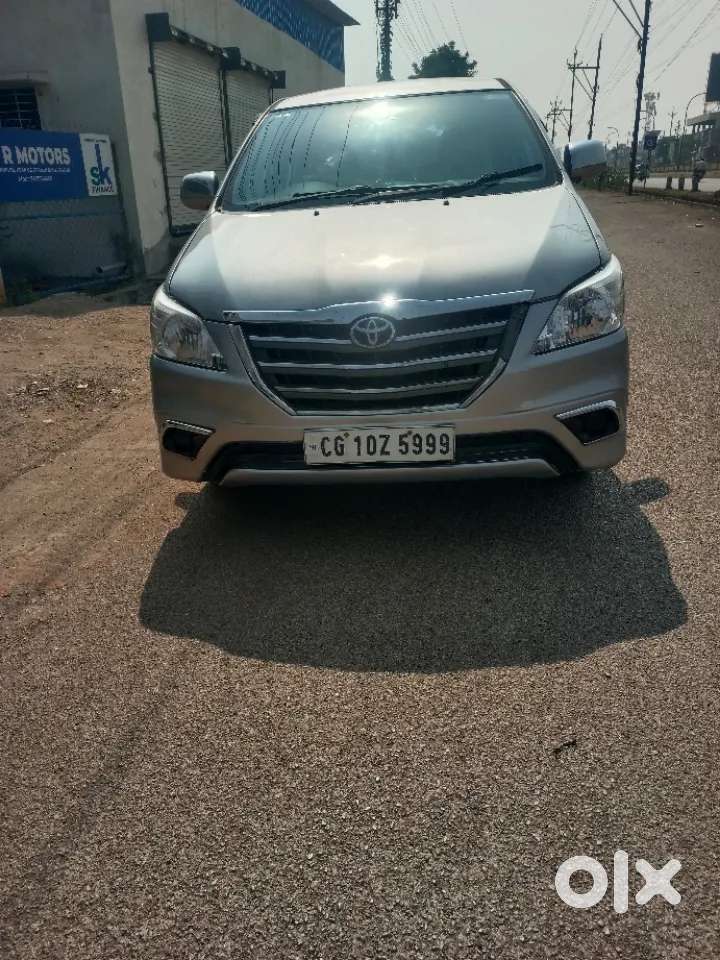 Toyota Innova 2.5 G (diesel) 8 Seater Bs Iv, 2015, Diesel