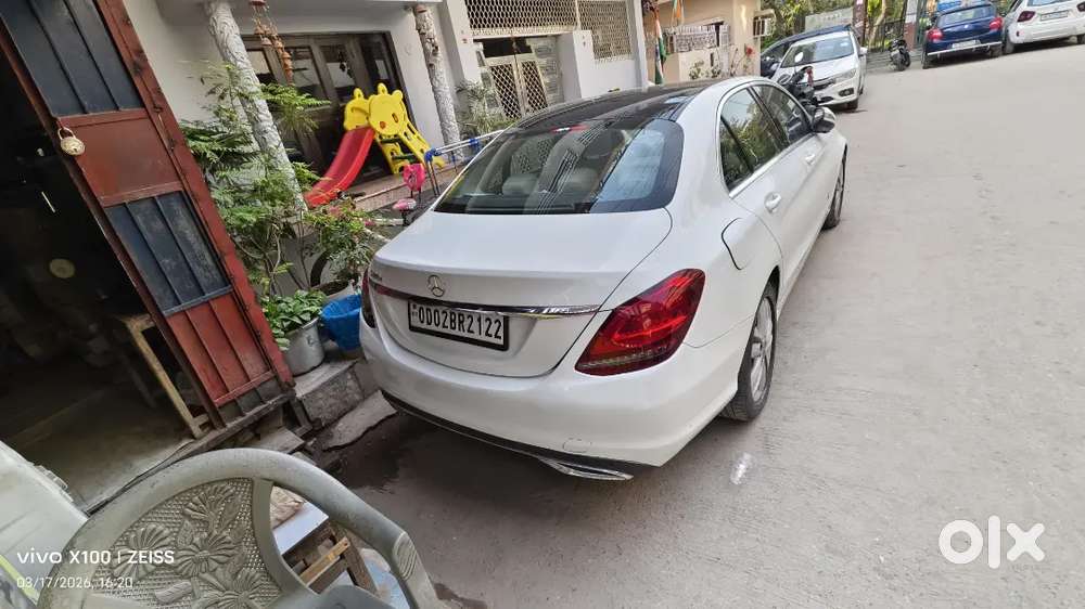 Mercedes-benz C-class 2021