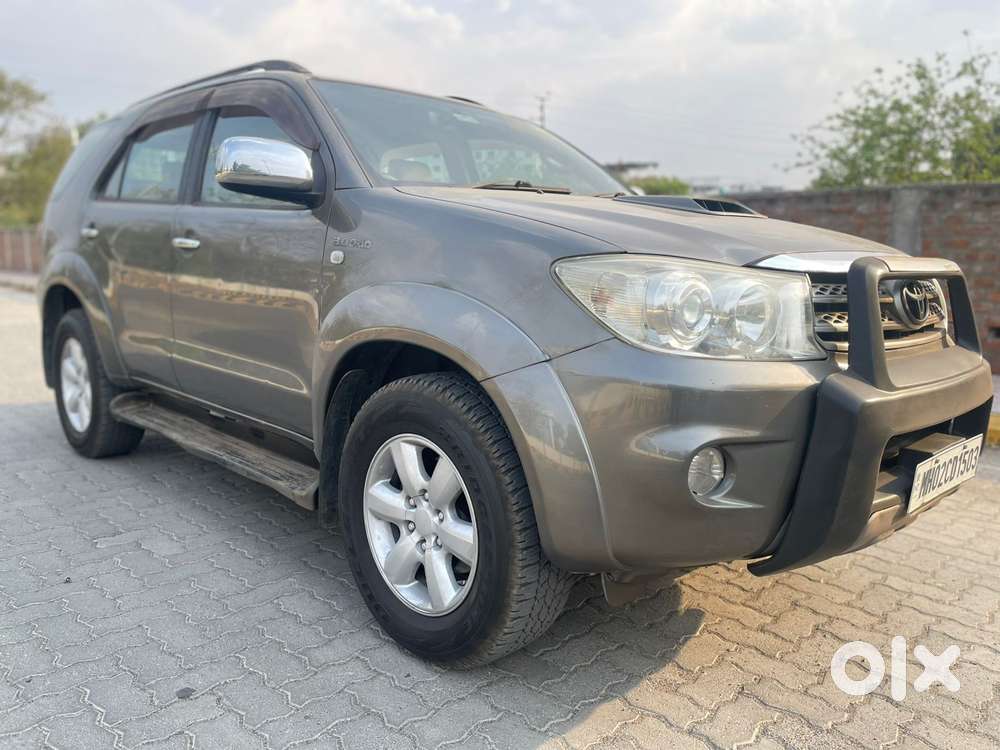Toyota Fortuner 3.0 4x4 Manual, 2011, Diesel