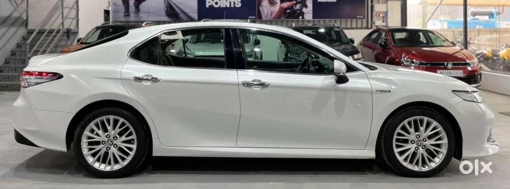 Toyota Camry Hybrid, 2020, Petrol