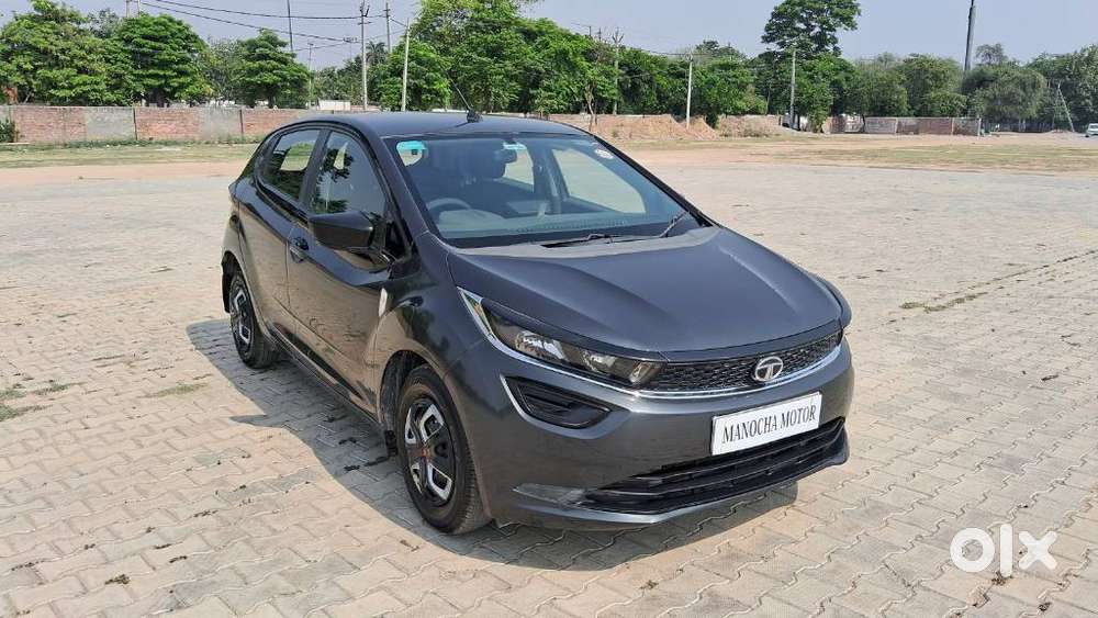 Tata Altroz 1.2 Xe, 2020, Petrol