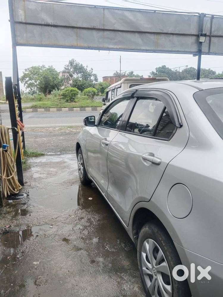 Maruti Suzuki Dzire 1.2 Vxi Amt, 2018, Petrol