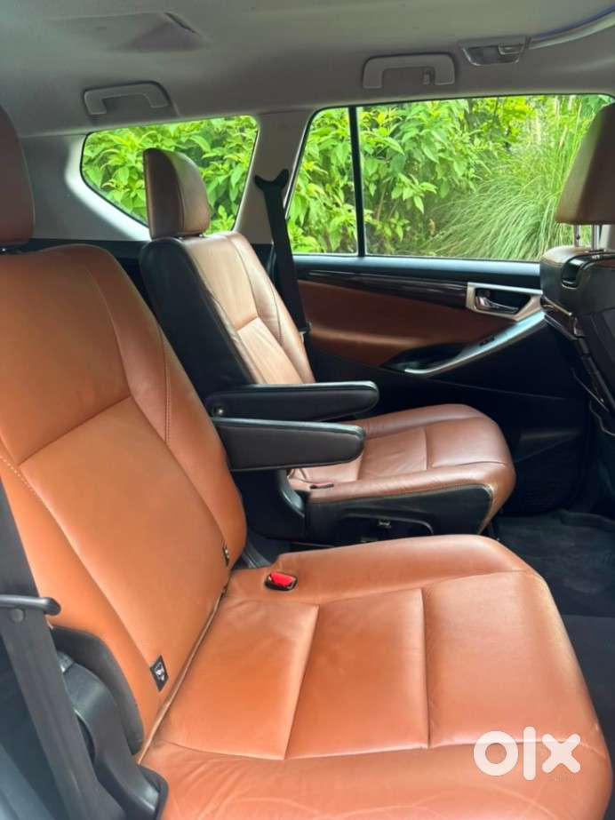 Toyota Innova Crysta 2.8z Automatic, 2017, Diesel
