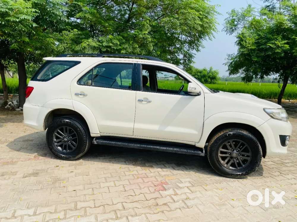 Toyota Fortuner 4x2 At, 2015, Diesel