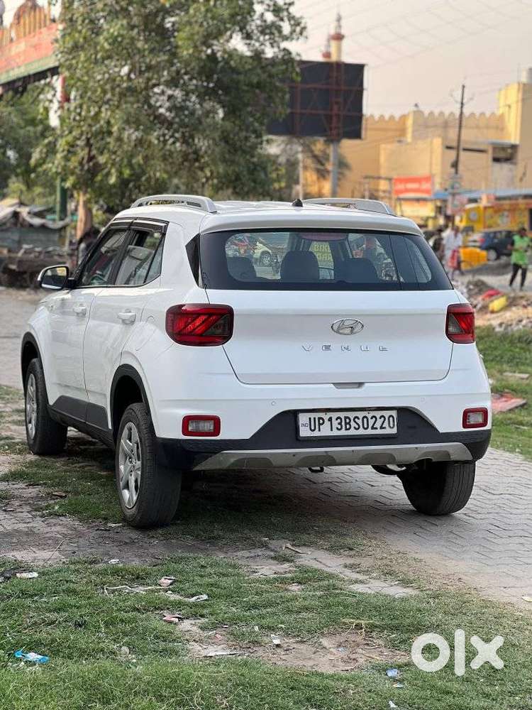 Hyundai Venue 1.5 S (o) Crdi, 2021, Petrol