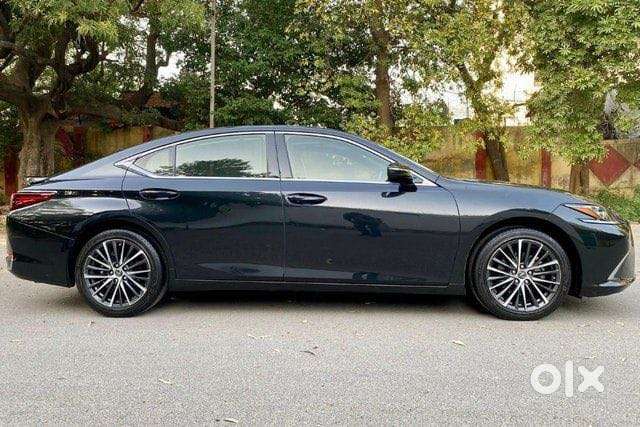 Lexus Es 300h Luxury, 2024, Cng & Hybrids